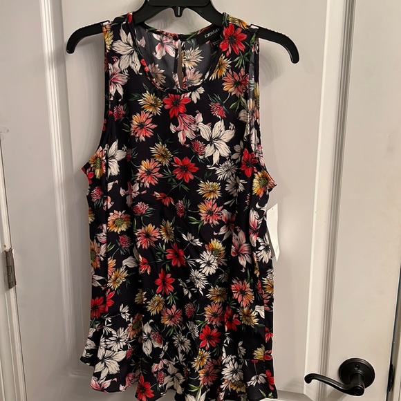 Karen Kane Ruffle Hem Tank - Picture 2 of 8